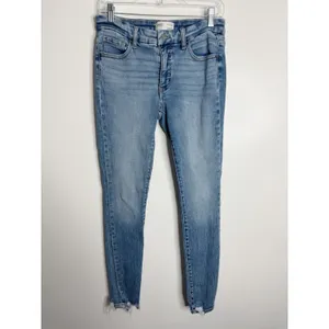 Buckle BKE Payton Skinny Stretch Jean Mid Rise‎ 26x30 Casual Modern Distressed thumbnail 2