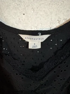 Aeropostale Eyelet Ruched Lace-Trim Crop Top | Size: Small thumbnail 5