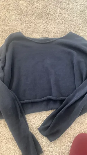 Brandy Melville Cropped Sweater Blue Navy thumbnail 2