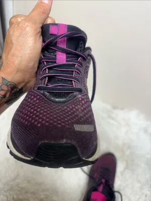 Brooks Ghost 12 Women's Black and Magenta Running Sneakers thumbnail 9