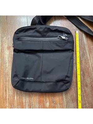 Travelon Anti Theft Medium Crossbody Bag Black thumbnail 8
