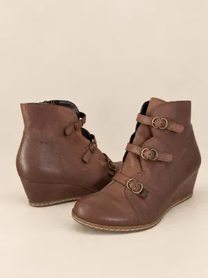 Franco Sarto brown ankle booties  thumbnail 4
