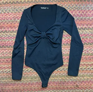 Abercrombie & Fitch Black Soft Af Long Sleeve Cut Out Bodysuit Thong Fit thumbnail 1