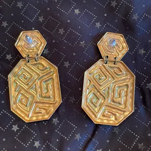 Stunning drop earrings thumbnail 2