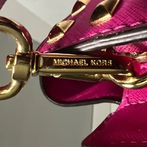 Michael Kors Selma Satchel Women Medium Magenta Pink Studded Saffiano Leather thumbnail 7