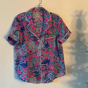 {Lilly Pulitzer} Brand New PJ Woven Short Sleeve Top thumbnail 5
