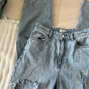 PacSun Light Blue 90’s Boyfriend Denim Jeans thumbnail 3