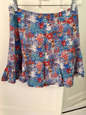 Forever 21 Floral Skirt in Blue, Red & White Size Small thumbnail 7