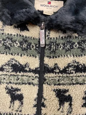 Woolrich Women’s Sherpa Faux Fur Moose Stripe Green Black Tan Zip-Up Vest thumbnail 3