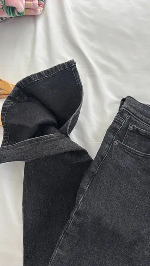 Abercrombie The Skinny High-Rise Jeans thumbnail 4