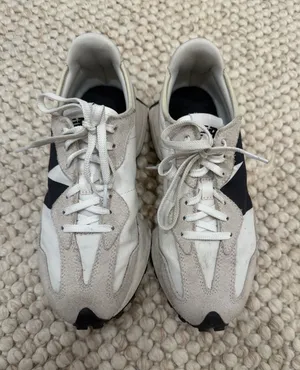 New Balance 327 Sneakers thumbnail 1
