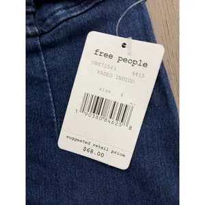 Free People Faded Indigo Denim Mini Skirt NWT Size 4 Belted thumbnail 3