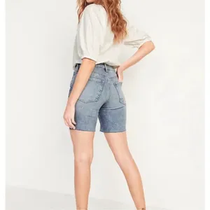 Womens Old Navy High-Waisted O.G. Straight Cut-Off Denim Jean Shorts - Sz 18 thumbnail 2