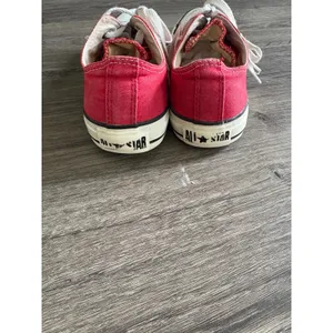 Converse All Star‎ Red Canvas Low Top Sneakers Women's Size 7 thumbnail 4