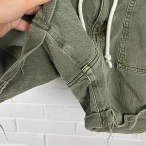 American Eagle Green Relaxed Casual Denim Shorts Size 14 thumbnail 7