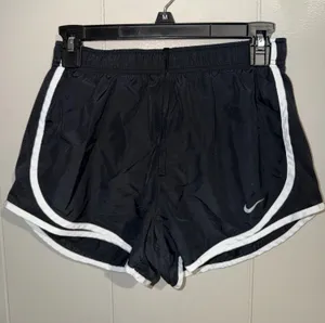 Nike Shorts thumbnail 1