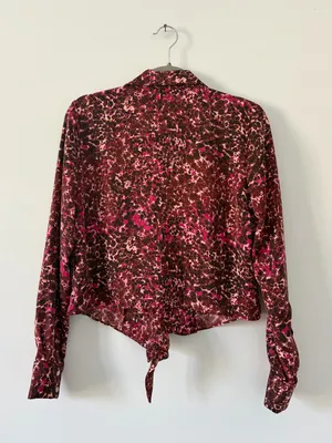 Wilfred Aritzia Silky Tie Front Button Down Abstract Brown Fuschia Blouse Small thumbnail 8