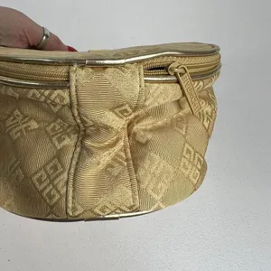 Organza by Givenchy Parfums Gold Train Case Zip‎ Around Bag Toiletry Barrel Bag thumbnail 5
