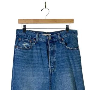 Levi's Ribcage Straight Ankle Jeans Medium Wash High Rise Distressed Size 30 thumbnail 3