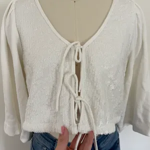 Anthropologie NWT  Sequin Tie Front Top thumbnail 9