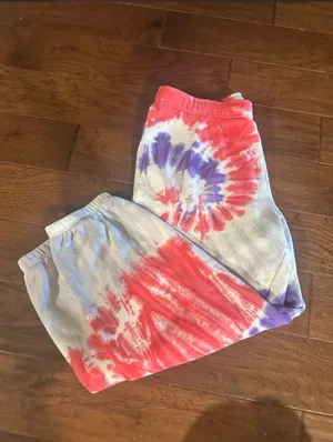 Aritzia TNA cozy AF sweatpants colors: pink, purple, and white tie-dye size: L flaws: a couple small stains pictured (would probably be easy to get out, i haven’t tried) #aritzia #tiedye #loungewear #cozy #trendin thumbnail 5