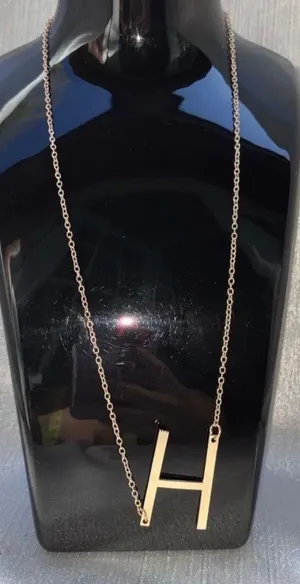 Necklace with the letter h Gold thumbnail 1