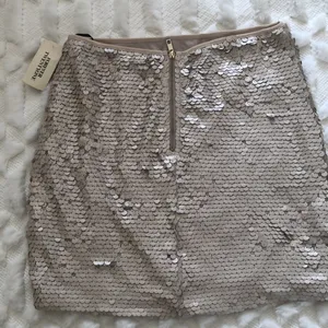 Matt beige sequin mini skirt thumbnail 4