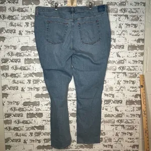 Abercrombie & fitch | women nwt denim jeans 90’s slim straight highrise thumbnail 4