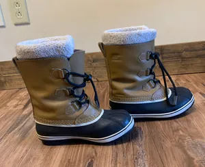 Sorel Boots thumbnail 1