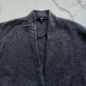 Uniqlo 100% Wool Knit Oversized Long Cardigan Charcoal Gray Sz Small Cabin Core thumbnail 6