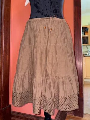 Brown Tiered Eyelet Hem Skirt Size undefined thumbnail 1