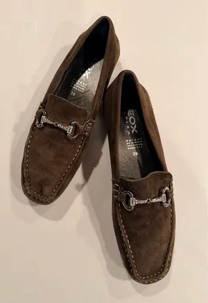 GEOX respira | women’s loafer shoe with horsebit accent. Size: 39/8-8.5 thumbnail 1