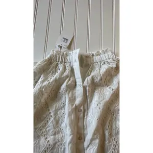 Jennifer & Grace White Eyelet Blouse Embroidery Ruffle Cap‎ Sleeve XL NWT thumbnail 9