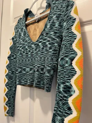 BDG Sweater Cropped V-Neck thumbnail 2