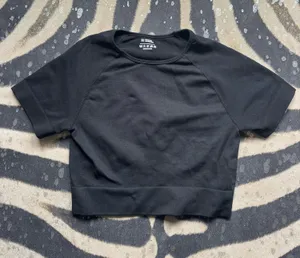 Black Athletic Fitted Top Size M thumbnail 1