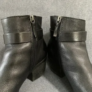 Comfortiva Karen Women's 8‎ W Black Leather Buckle Detail Block Heel Ankle Boots thumbnail 5