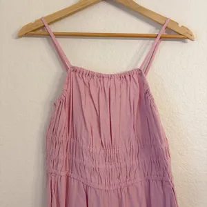 Old Navy Linen Blend‎ Jumpsuit Medium Cottagecore Smocked Wide Leg Ankle Pink thumbnail 3