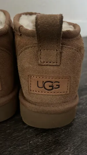 Mini UGG Slippers Women’s Chestnut thumbnail 3