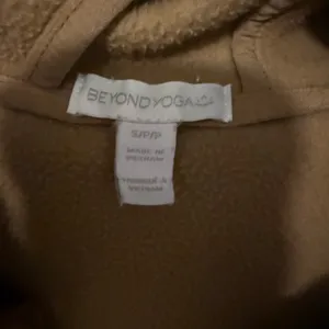 Beyond Yoga Tan Fleece Hoodie thumbnail 3