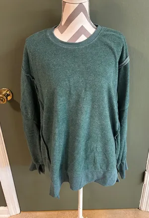 Cozy Forest Green Crewneck Sweatshirt Size L thumbnail 1