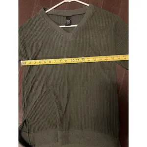 Women's Olive Green‎ Solid Waffle Knit Tunic by Lidy S/M thumbnail 6