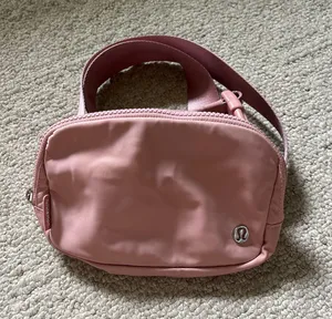 Lululemon Belt Bag  thumbnail 1
