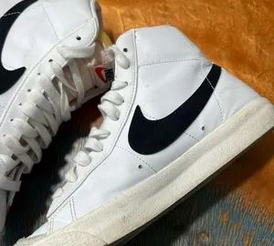 Nike Blazer Mid ‘77 Vintage White Black Sneakers basketball foam tongue 7.5 thumbnail 6