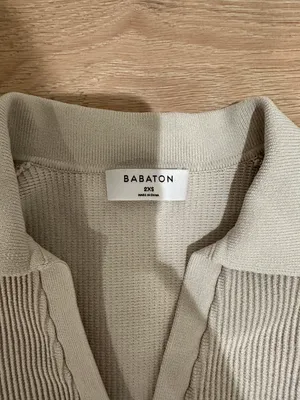 Aritzia Crop Top  thumbnail 2