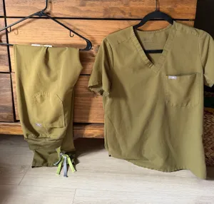 FIGS Olive Green Scrub Pants (Livingston) + Top Set thumbnail 1
