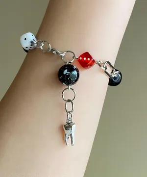 Handmade punk funky goth y2k skull & mix beads unisex chain bracelet🖤💀🤘❤️ thumbnail 2