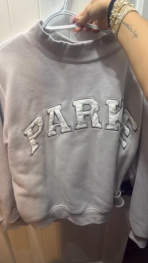 parke L/XL valentine’s day mockneck thumbnail 1