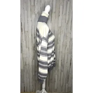 Vintage Lizsport‎ Women's Striped Turtleneck Sweater Gray/White Medium thumbnail 2