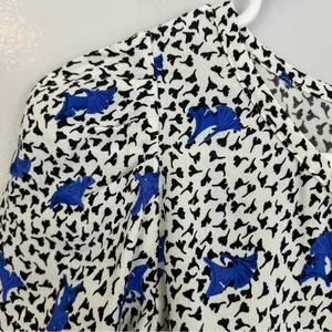 MAJE Lensam Floral Leaf Blue/White V-neck Short Puff Shoulder Blouse Size Small thumbnail 10