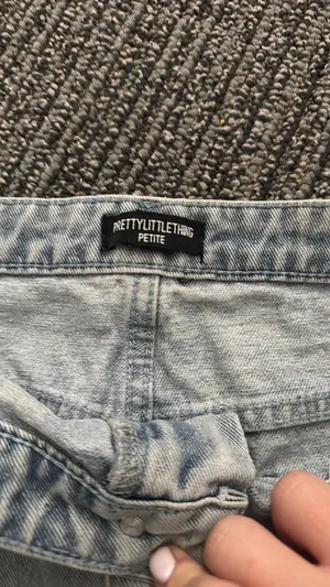 Pretty Little Thing Jean skirt thumbnail 2